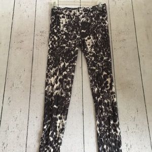 New leggings worn twice